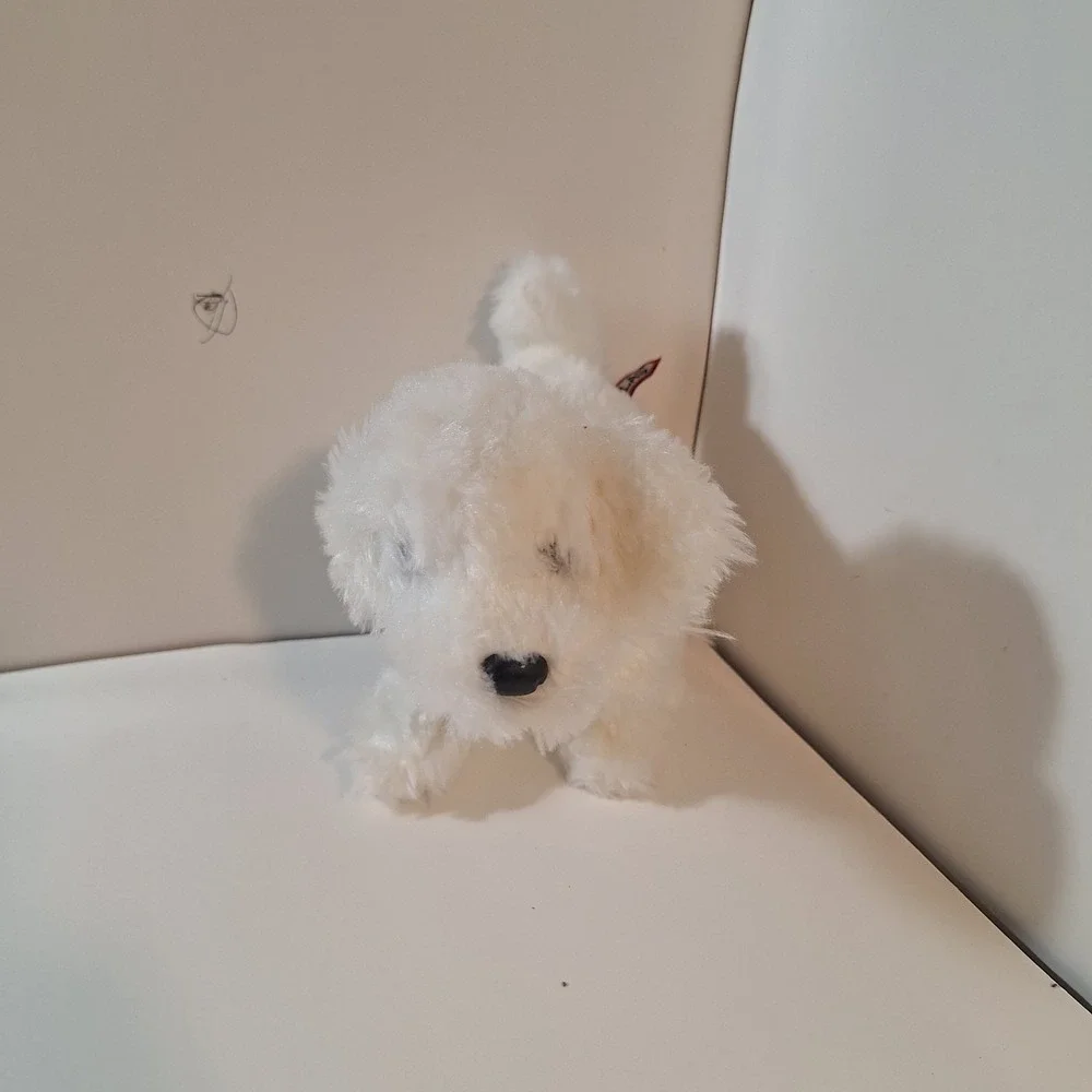 Douglas White Dog‎ 7
