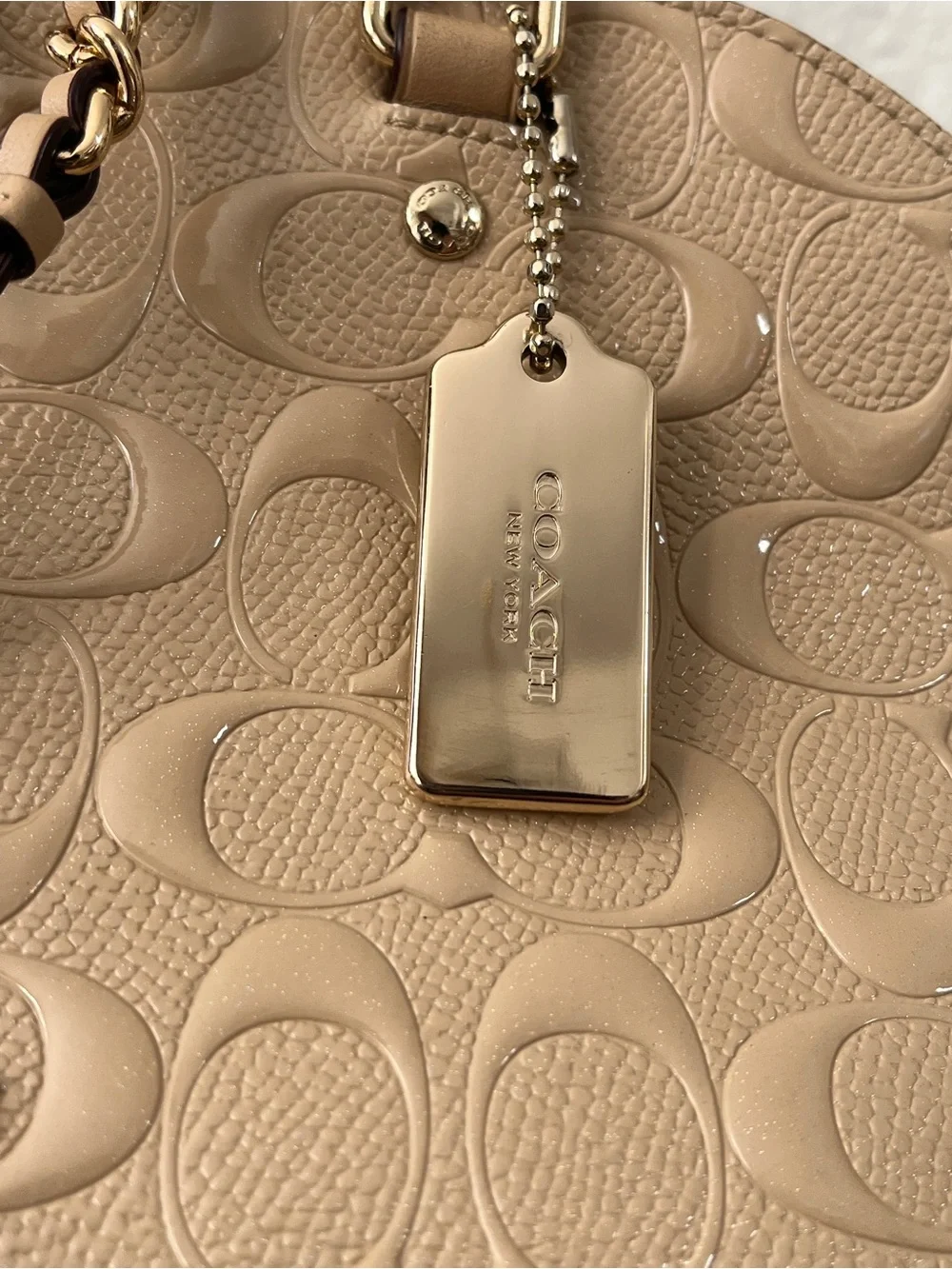 Coach top gold pebbled