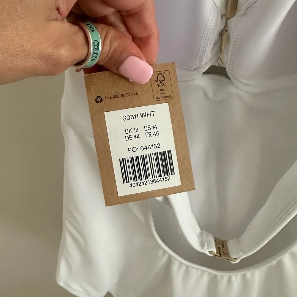 NWT Boden white wrap buckle bandeau halter one piece swimsuit sz 14 bachelorette