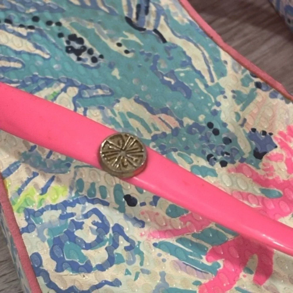 Lilly Pulitzer straps ready sandals