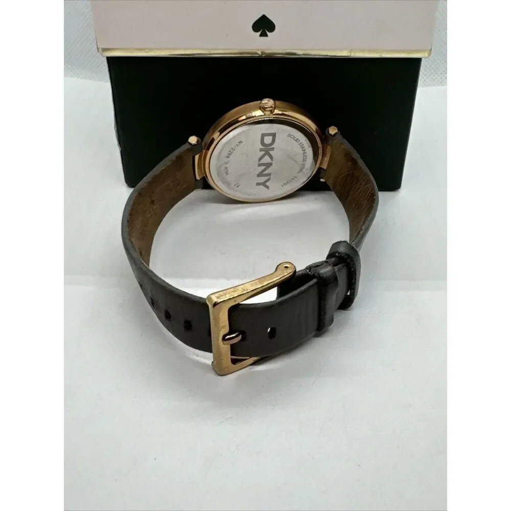 DKNY Stanhope NY-2296 Women's Grey Leather Analog Dial Quartz Wrist Watch JNA171