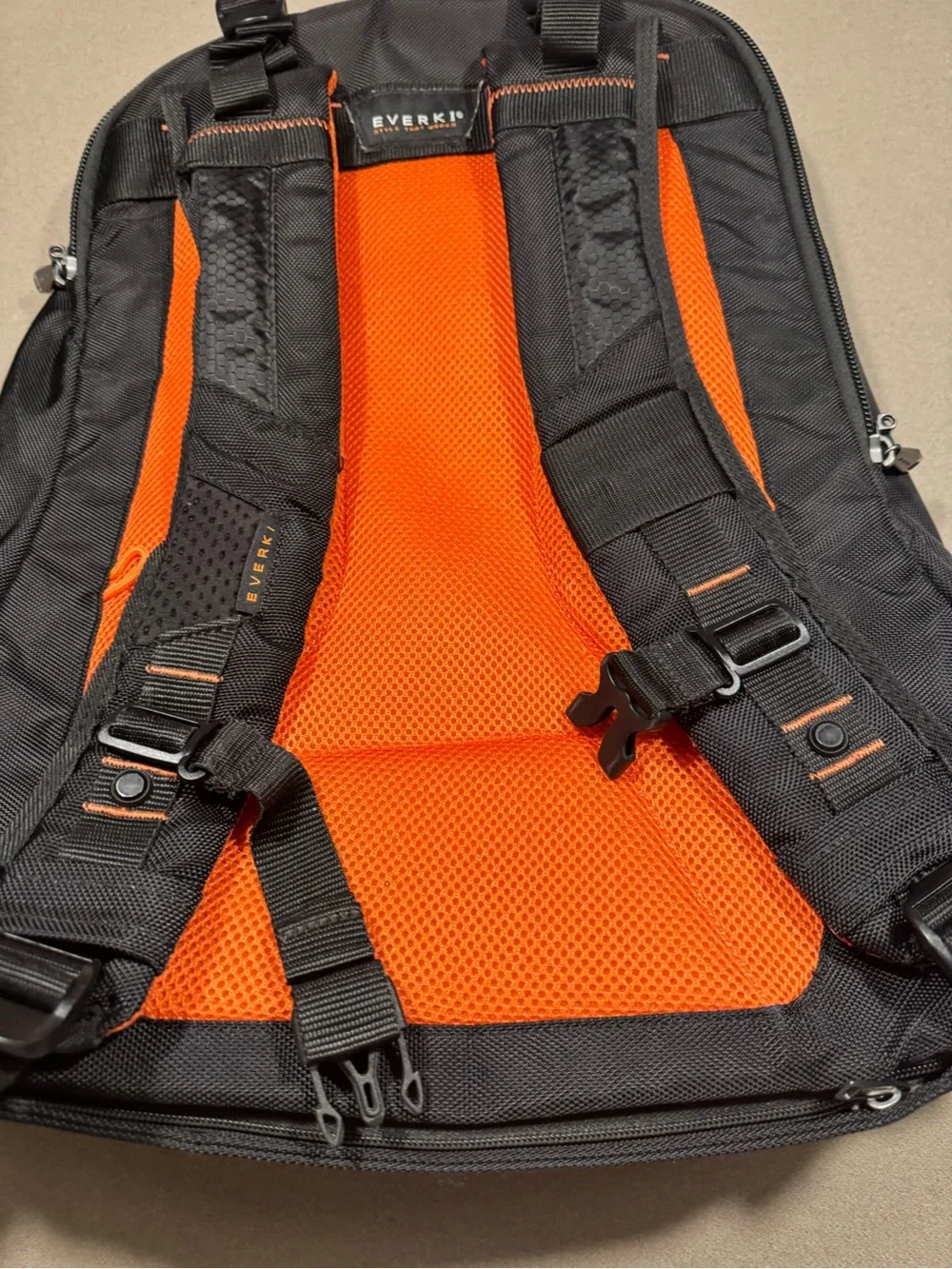 Everki durable men