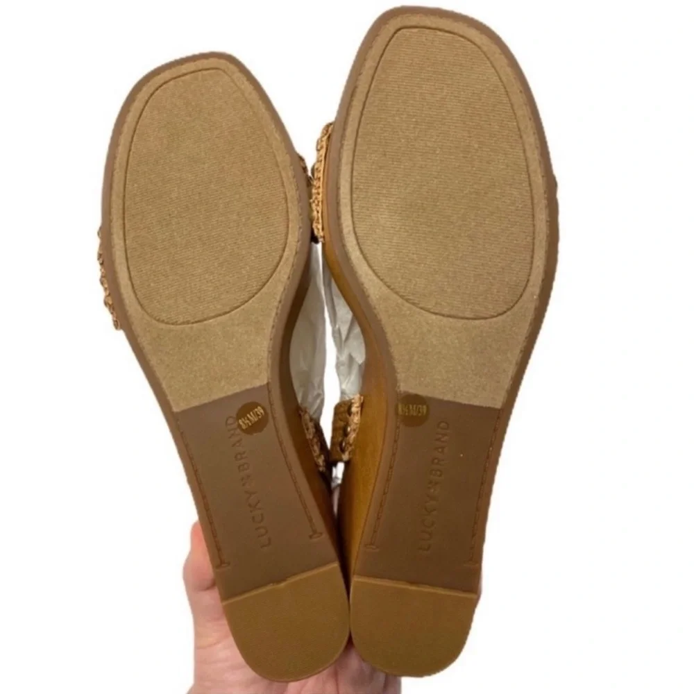 Lucky Brand sandal brand
