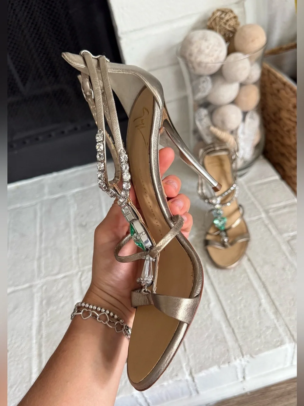 Giuseppe Zanotti are occasion beautifully