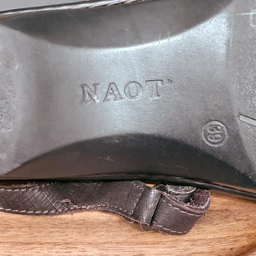 Naot shoes womens