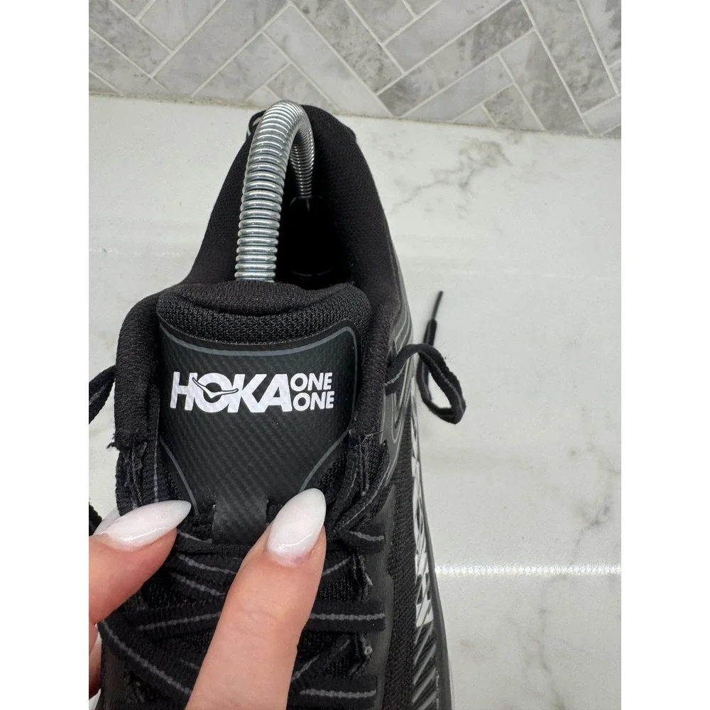 Hoka One One hoka one