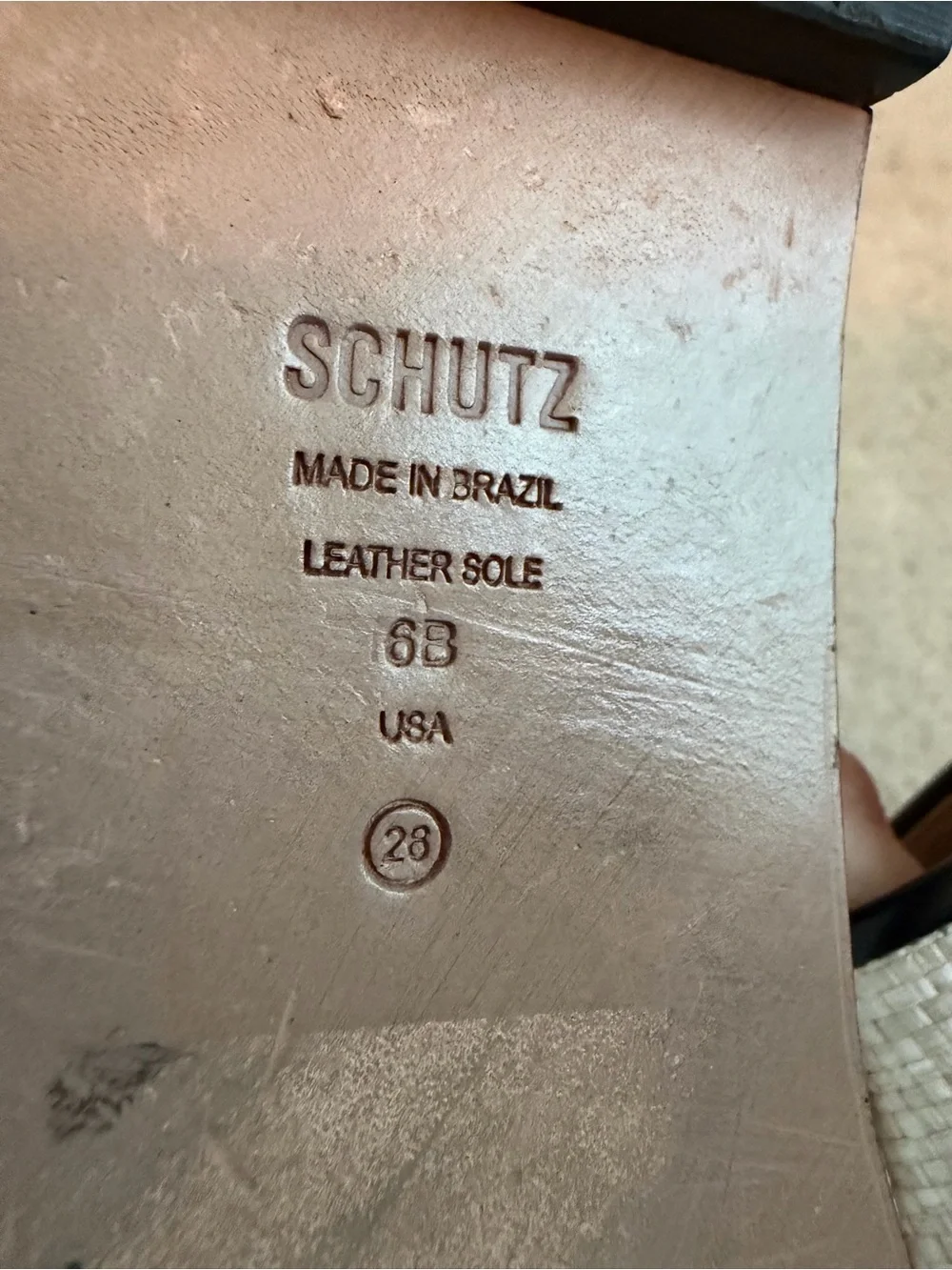 SCHUTZ lightweight contemporary designer