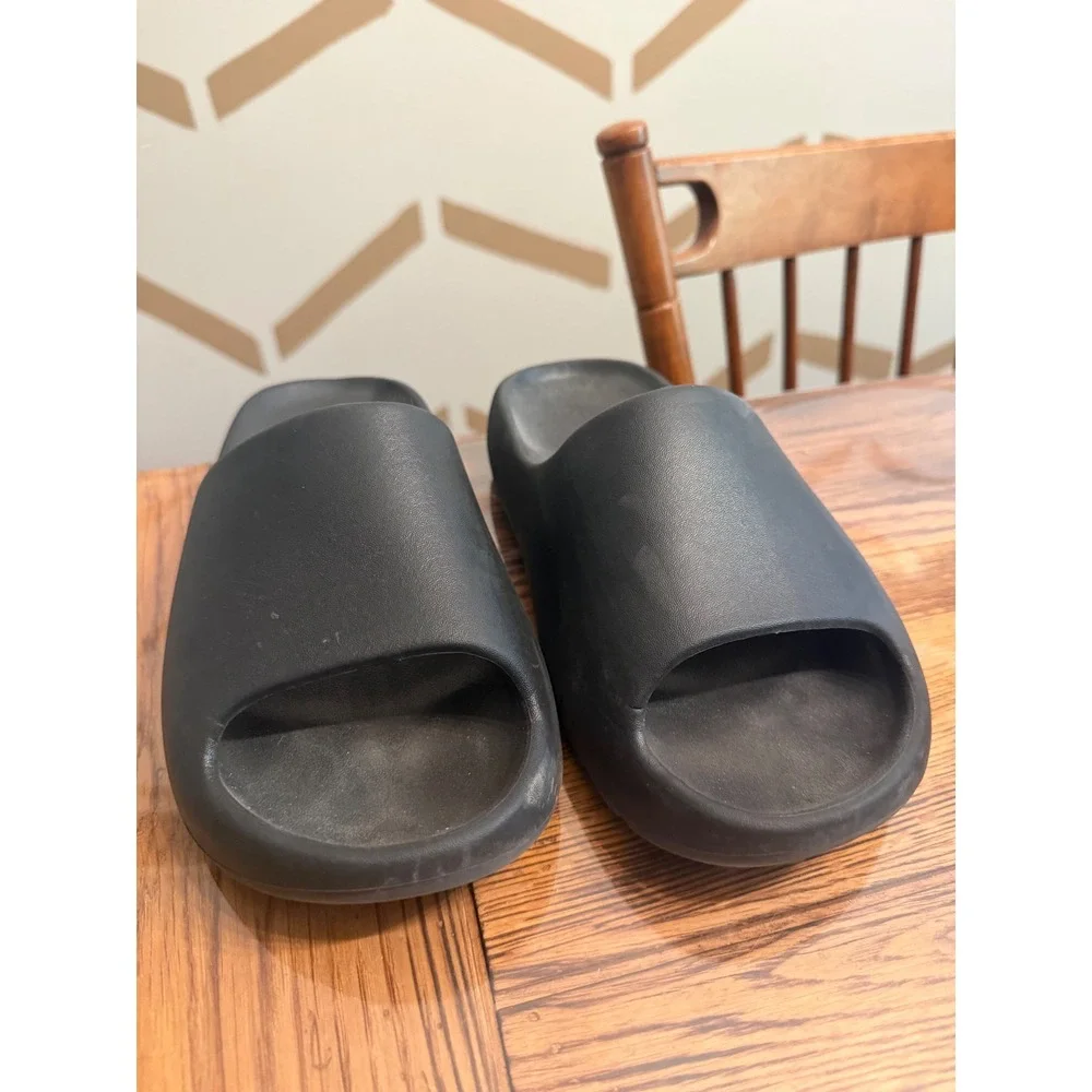 Unbranded cloud slides