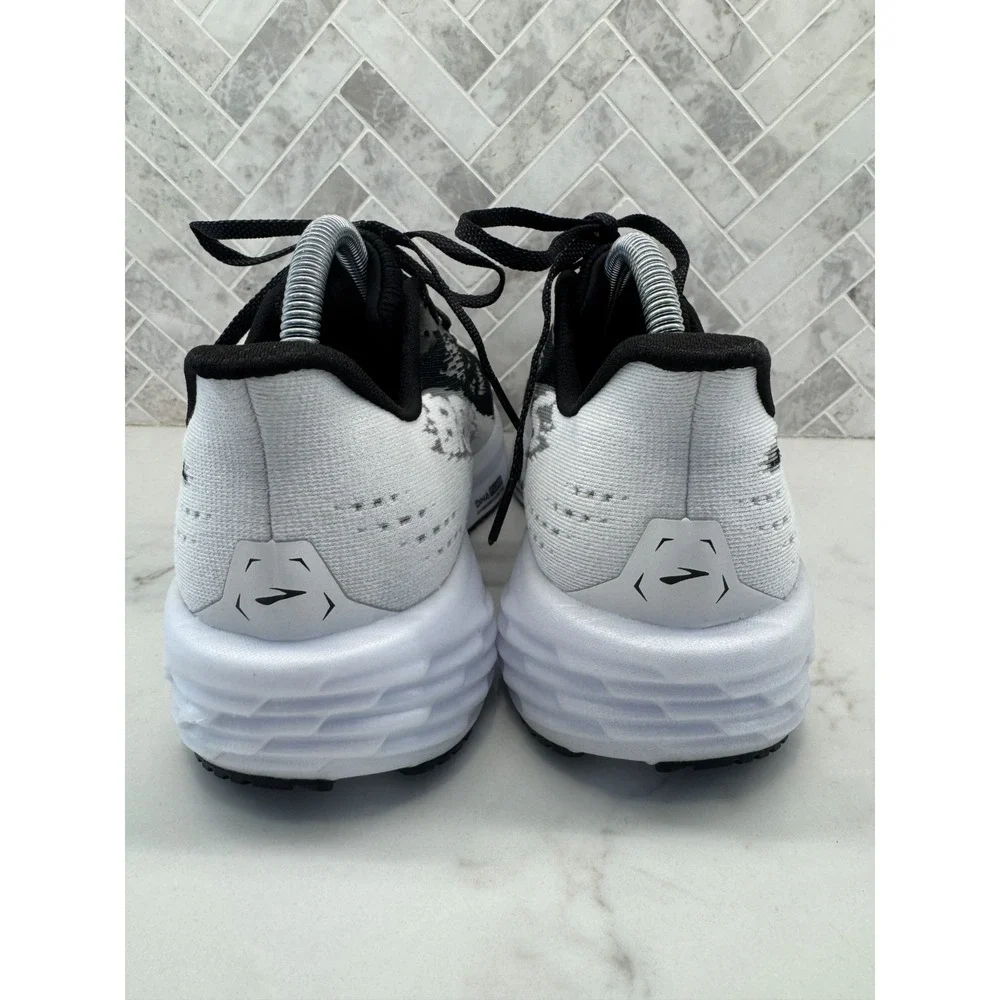 Brooks launch 11