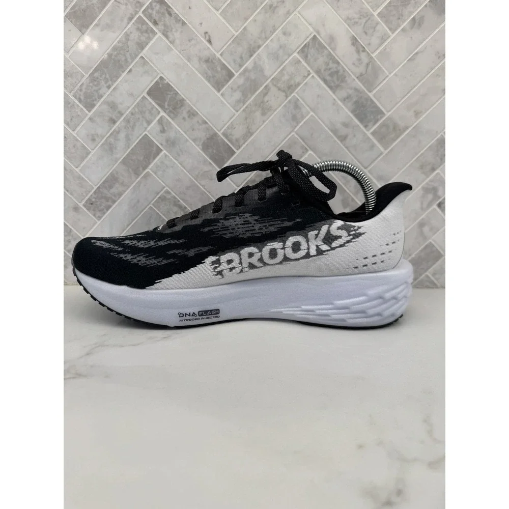 Brooks launch 11