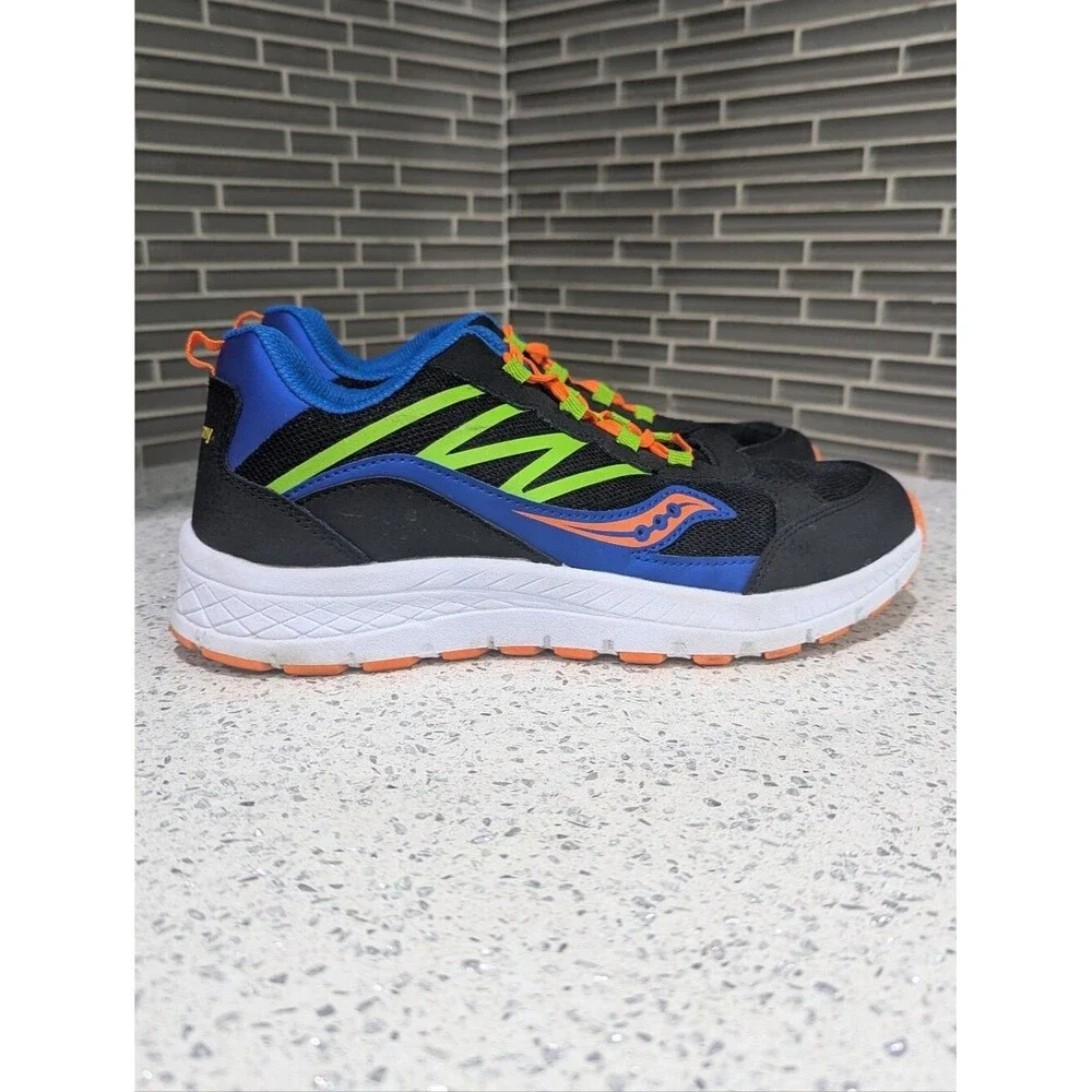 Saucony Big Kids Cohesion 14 Sneaker Run Black Green Orange Blue Boys Size 5.5