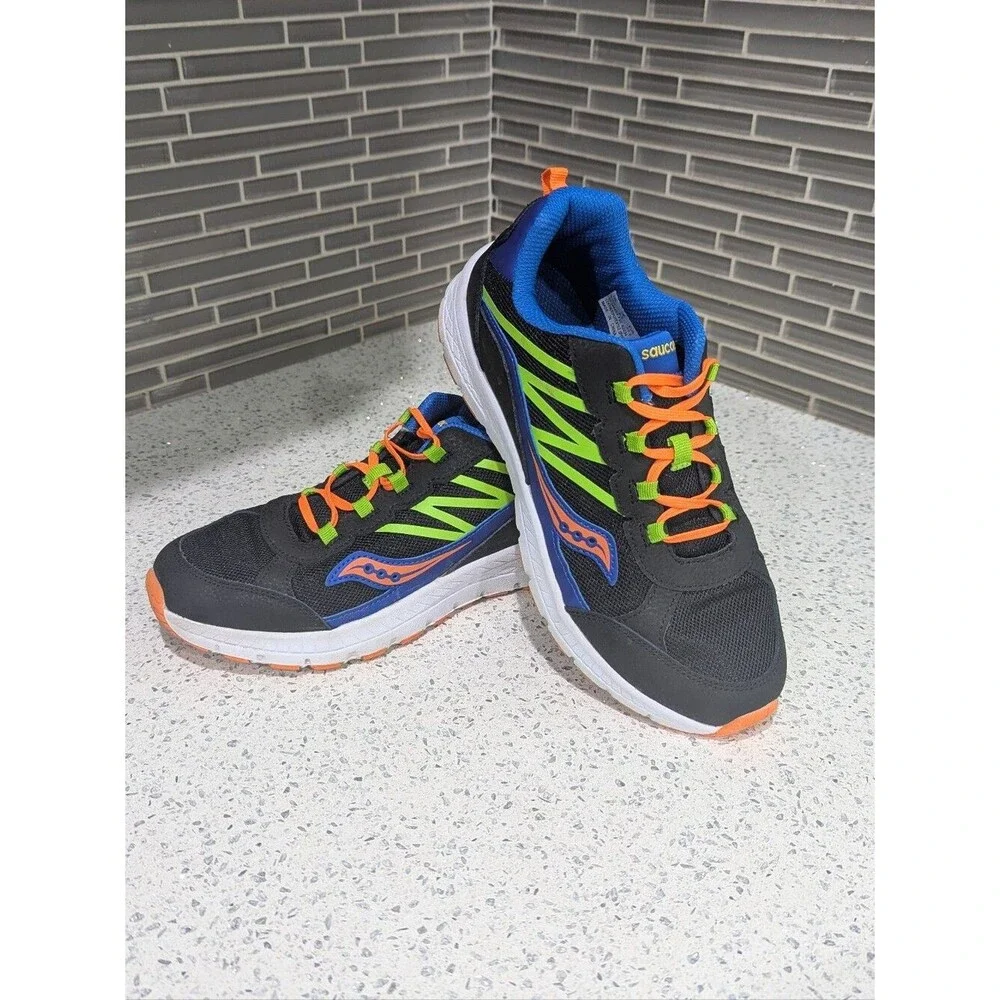 Saucony Big Kids Cohesion 14 Sneaker Run Black Green Orange Blue Boys Size 5.5