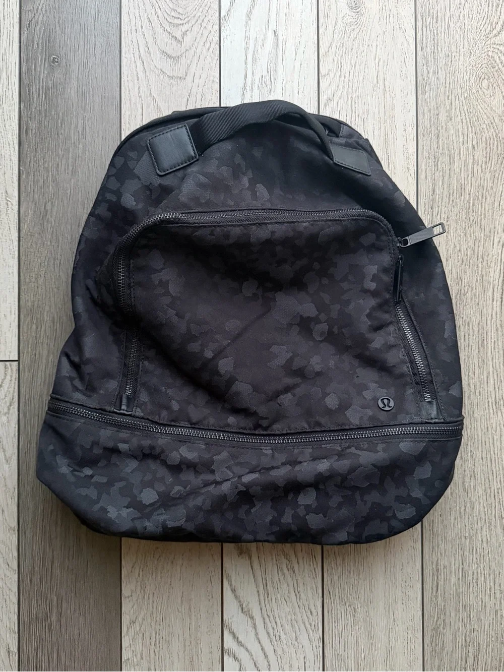 lululemon athletica ⚠️fair condition…it