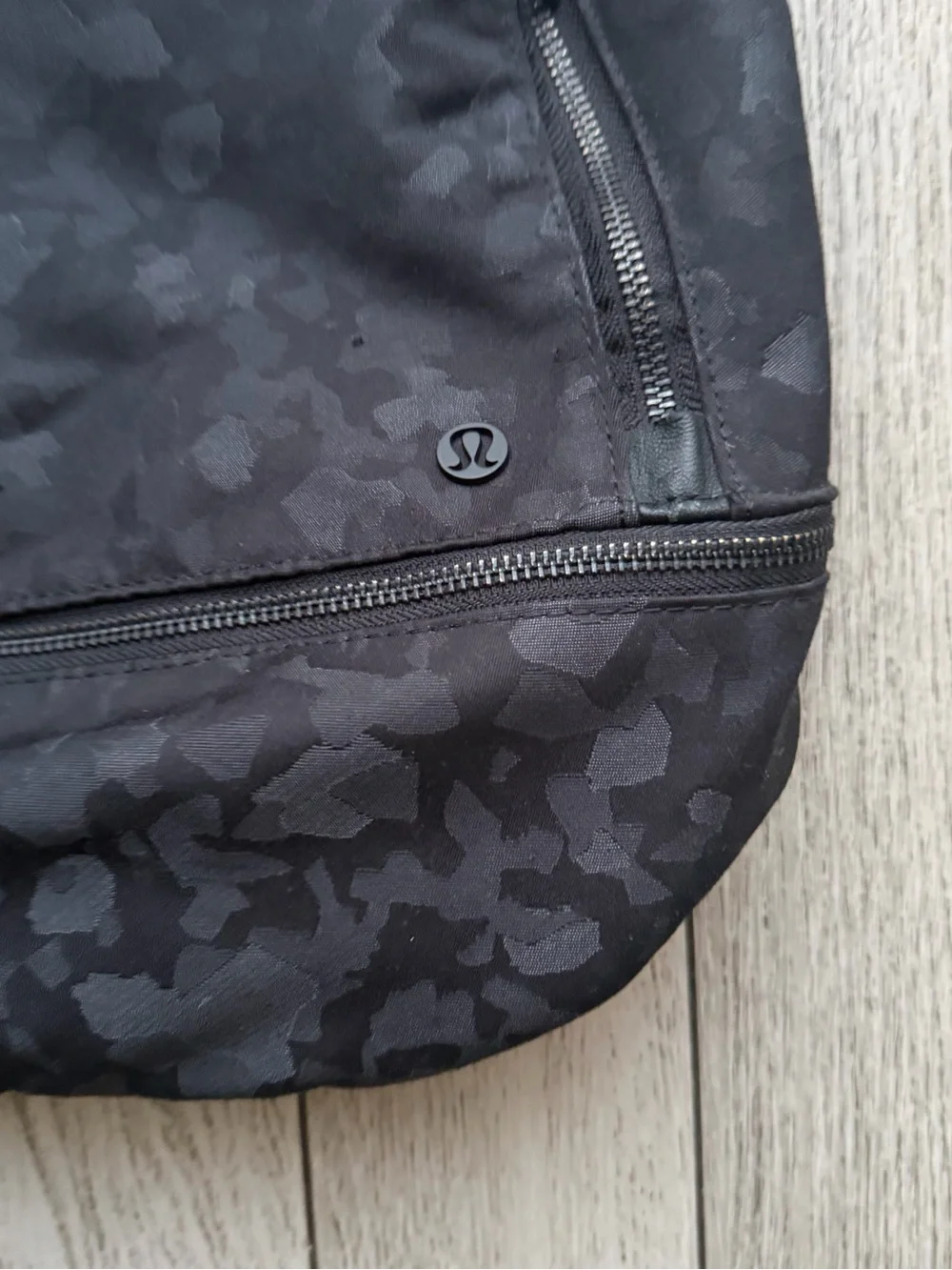 lululemon athletica ⚠️fair condition…it