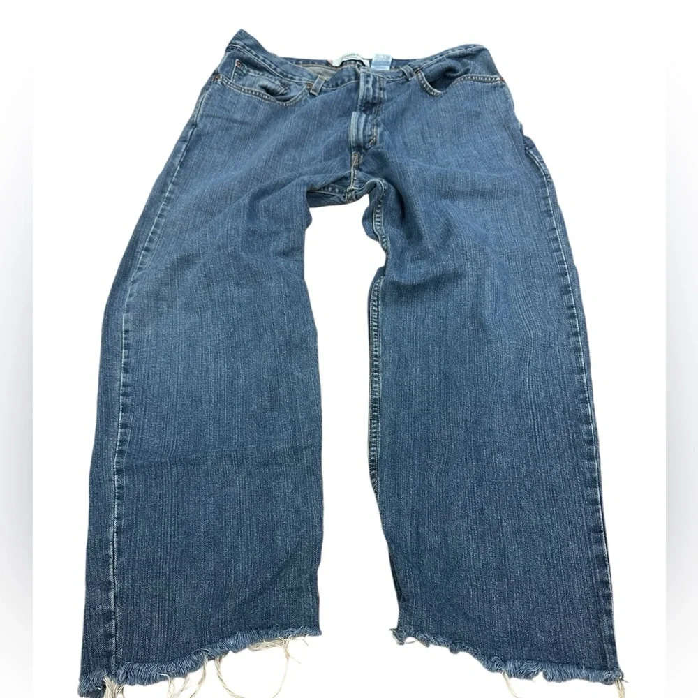 Men’s Levi’s Strauss 550 relaxed fit 38 X 32 altered‎ length to 38 x 28 vintage