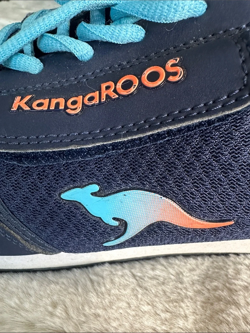 kangaROOS iconic 80s