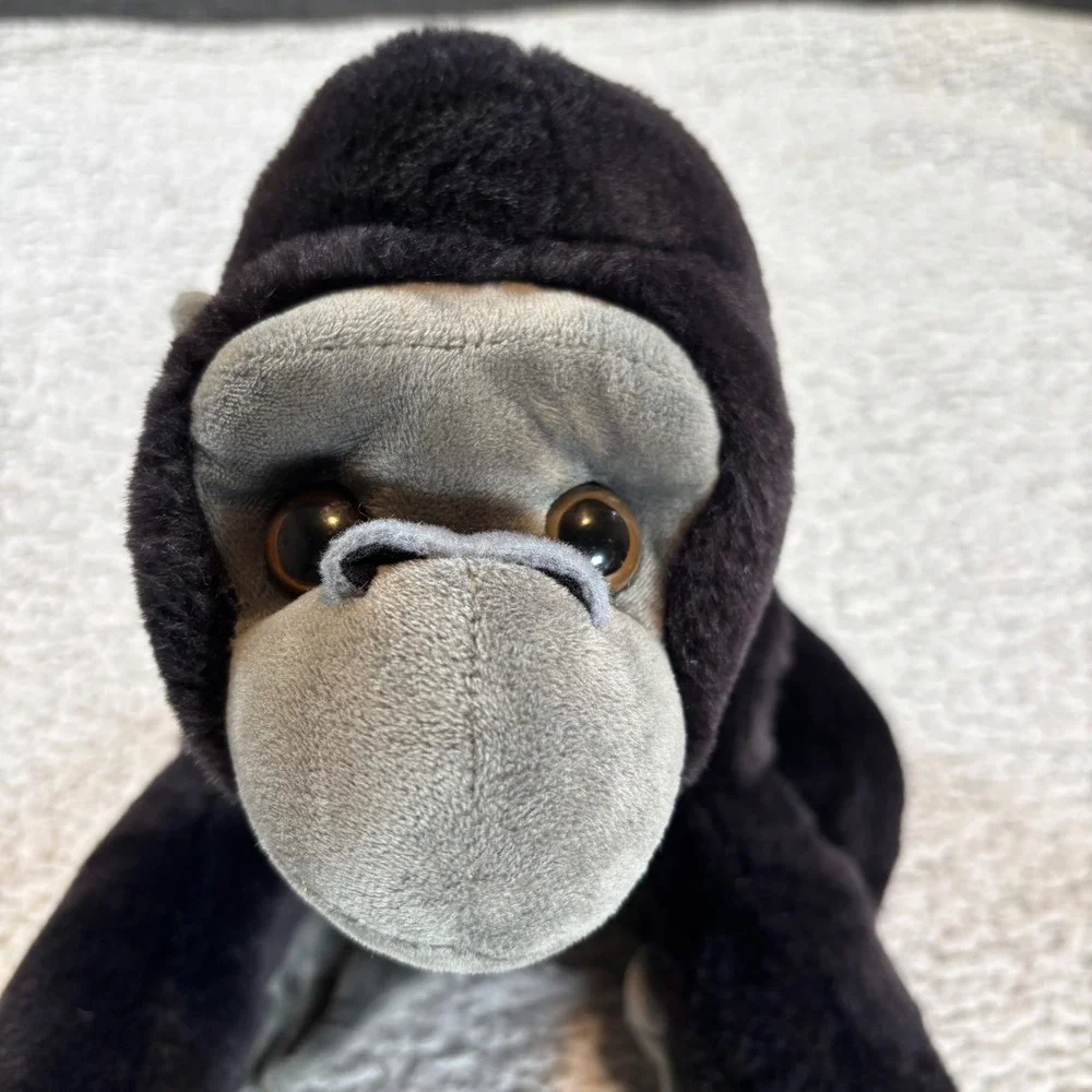 FAO Schwarz back gorilla any