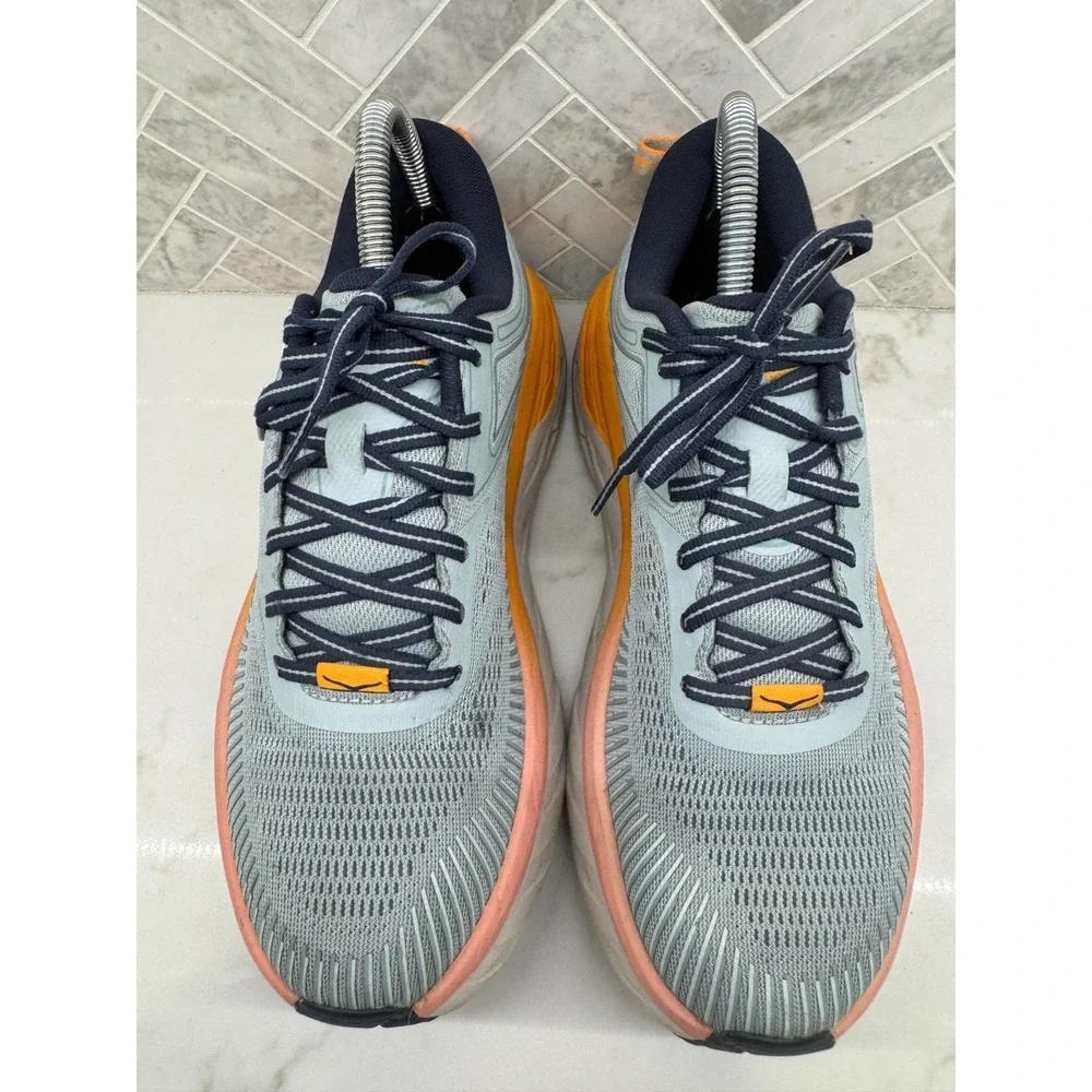 Hoka One One hoka one