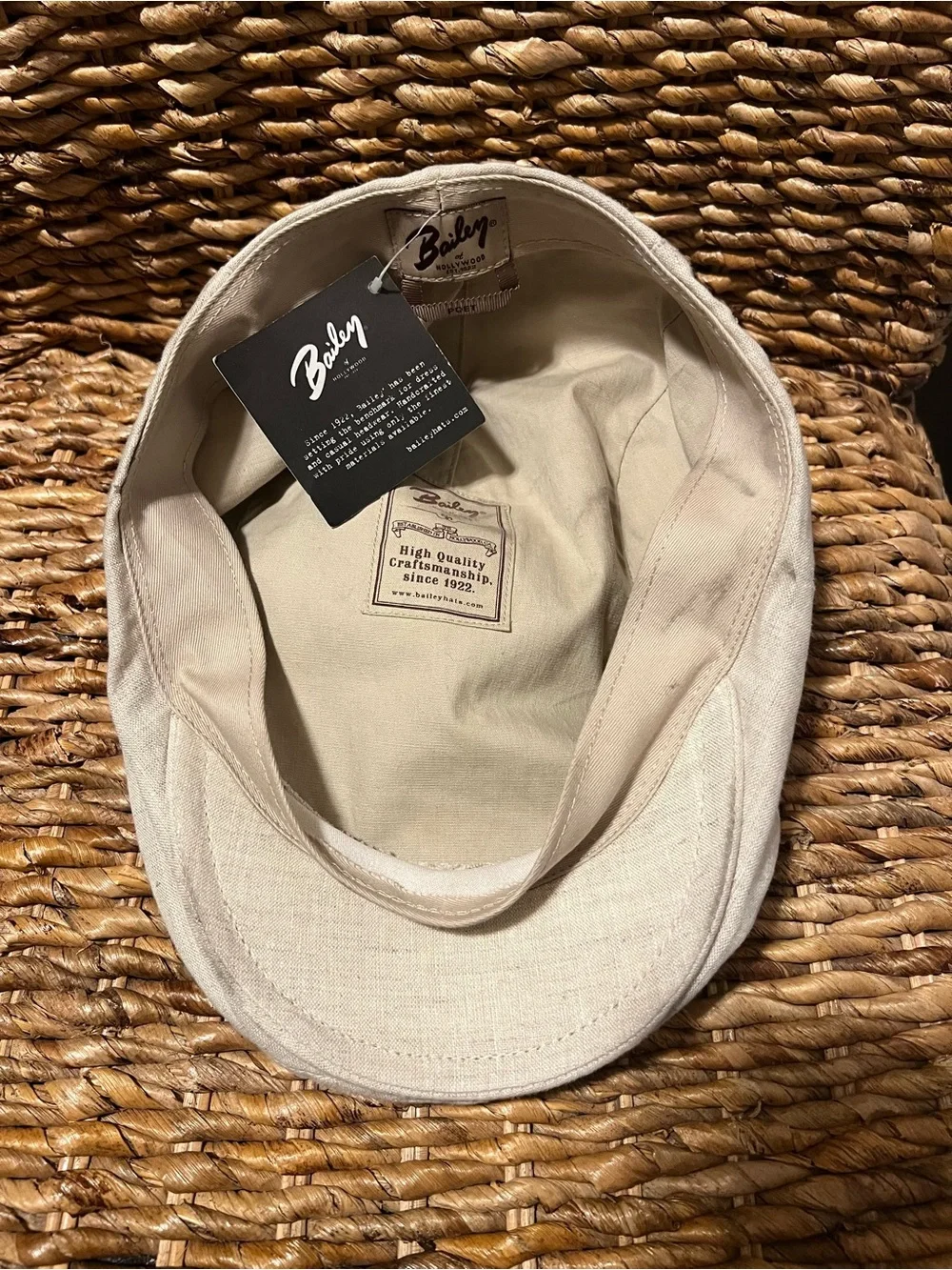 Bailey Of Hollywood snag tan