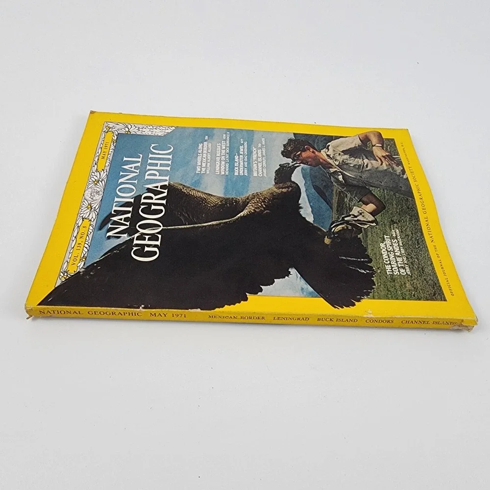 National‎ Geographic Magazine May 1971 No Insert