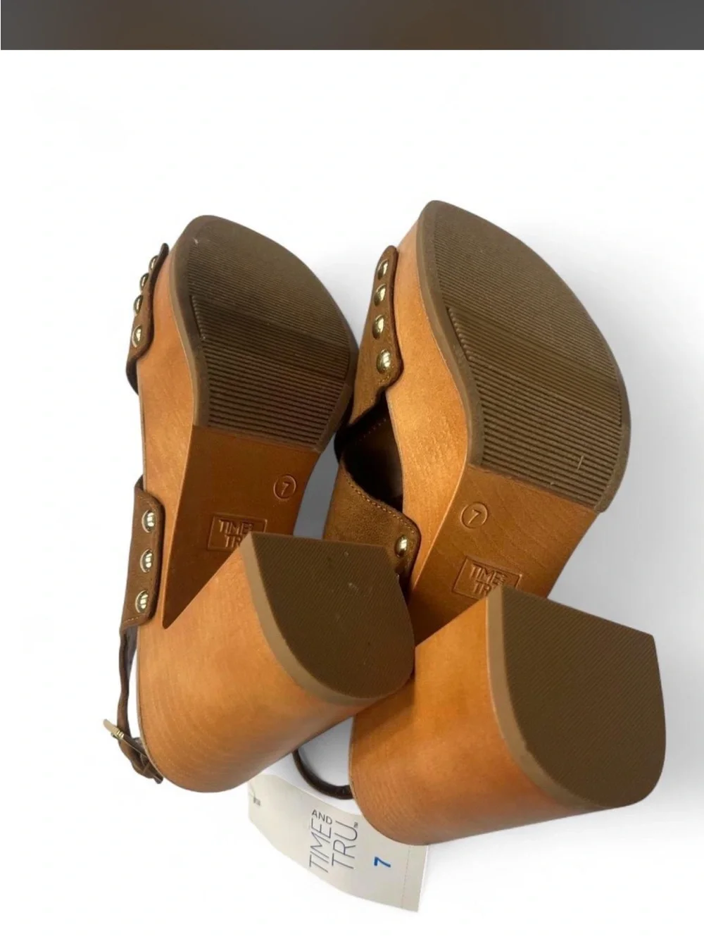 Time and Tru Women's Brown Crisscross Suede Slingback Sandals