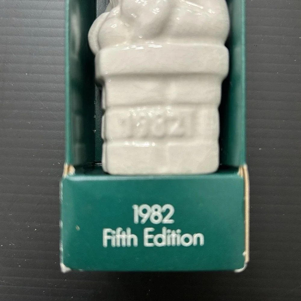 Goebel porcelain collectible