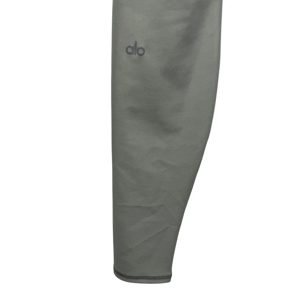 ALO Yoga elevate your