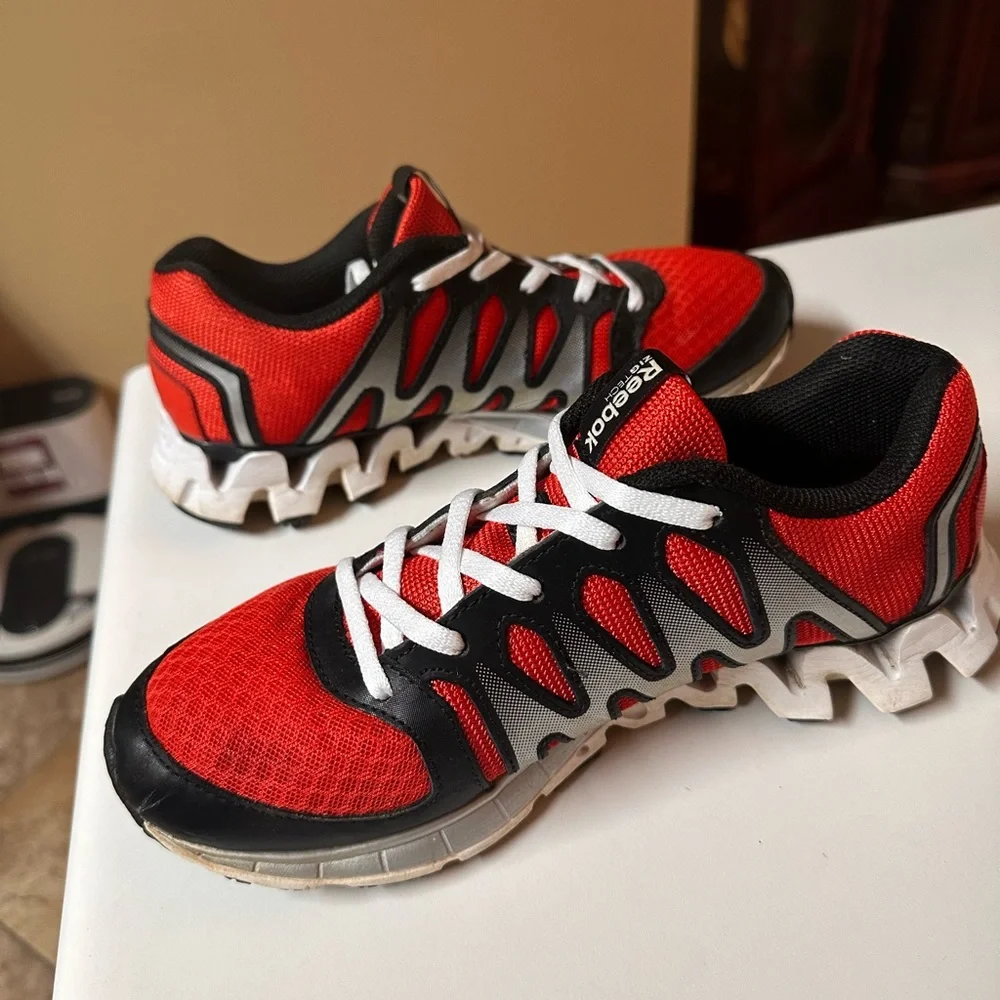 Reebok women’s shoes