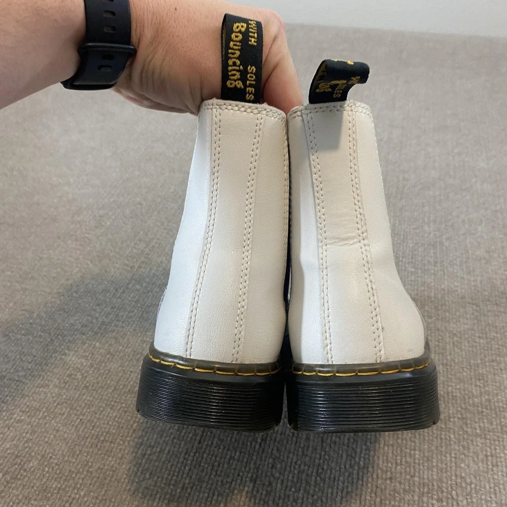 Dr. Martens Dorrian Chelsea Boots Womens 8 Mens 7 White Leather Ankle Y2K Grunge