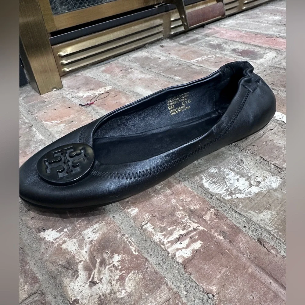 Tory Burch 	•	mismatched 	•	please