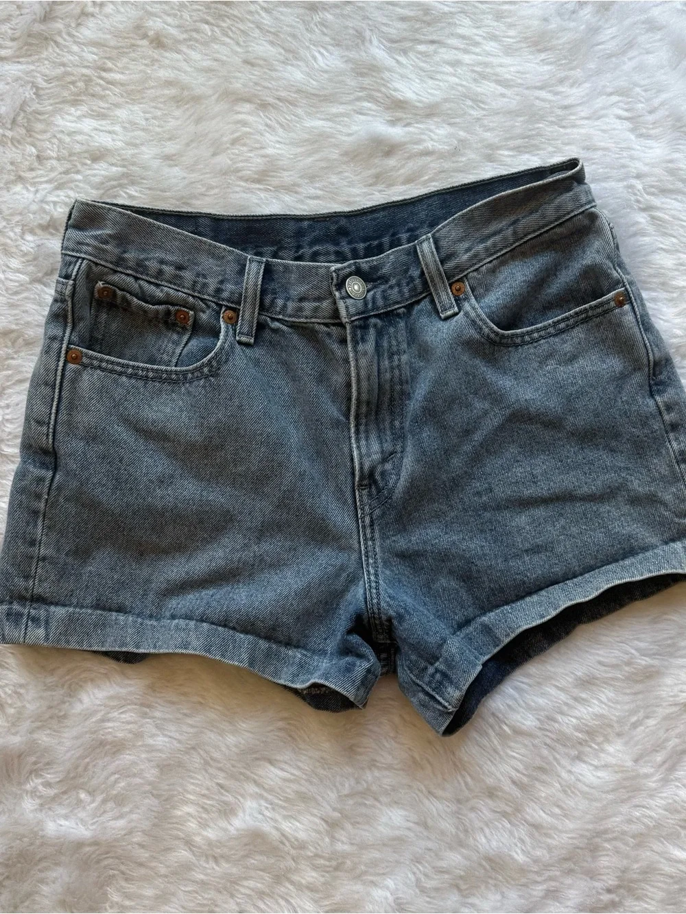 Levis small bit