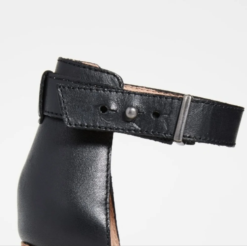 Madewell walkable versatile