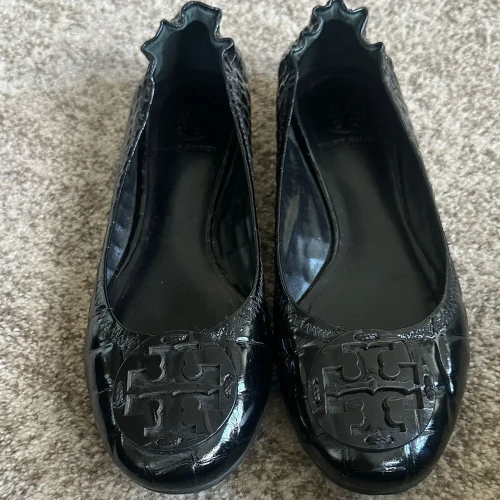 Tory Burch Reva Double T Quilted Patent Leather Flats 7.5