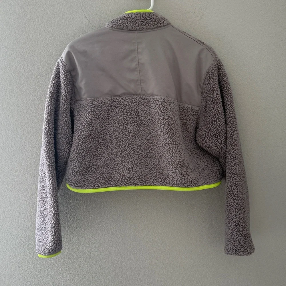 Nike 21 pockets
