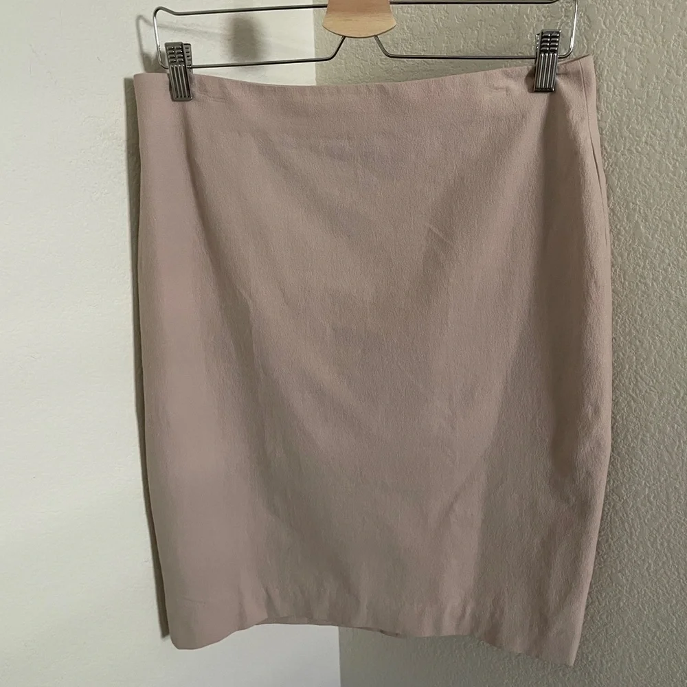 Ann Taylor 90s minimalist Pencil Skirt cotton ivory cream size 10 quiet luxury
