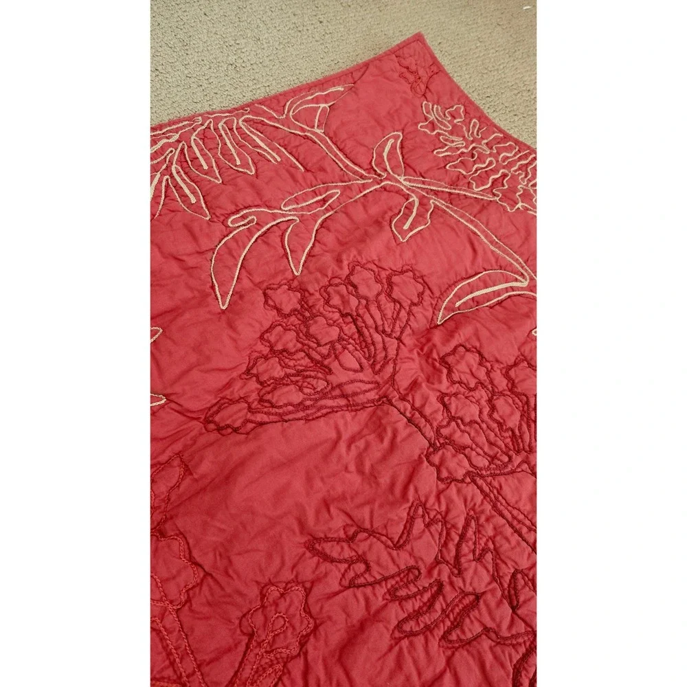 2‎ Pottery Barn Euro Pillow Shams Covers Red Quilted Floral Crewel Leaf Cotton
