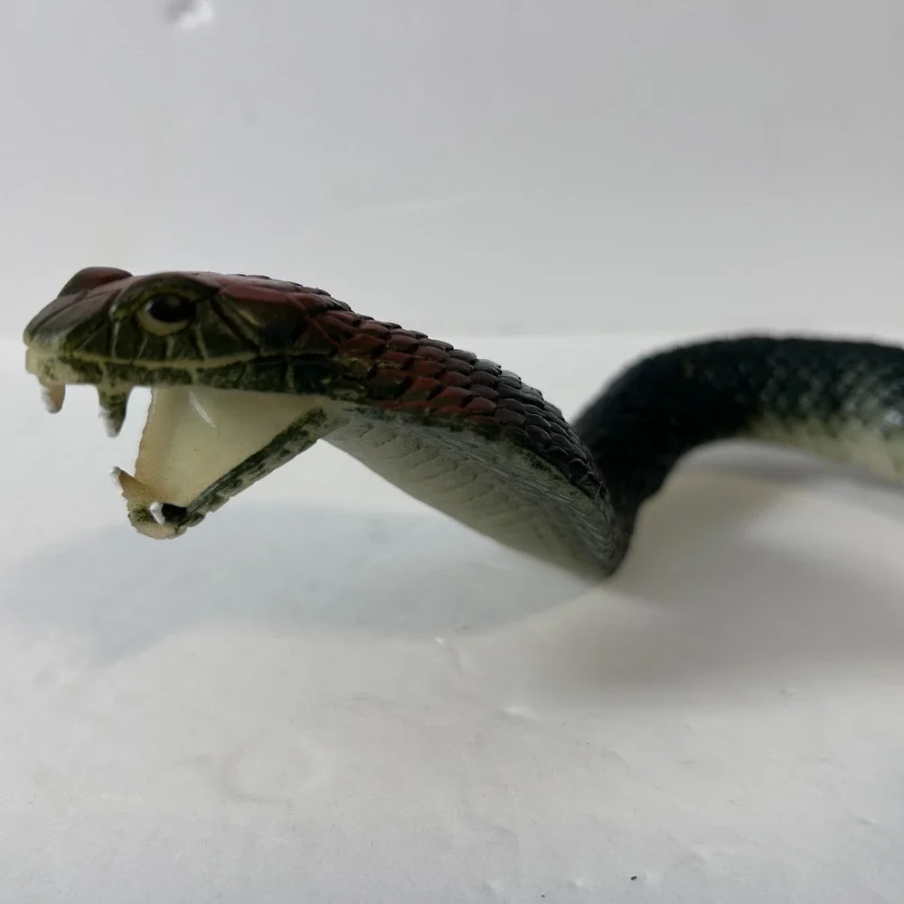 N/A realistic rubber