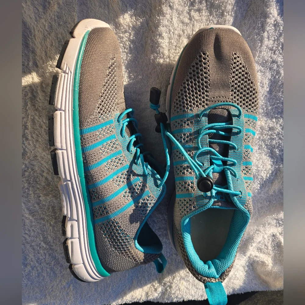 Apex sneakers teal