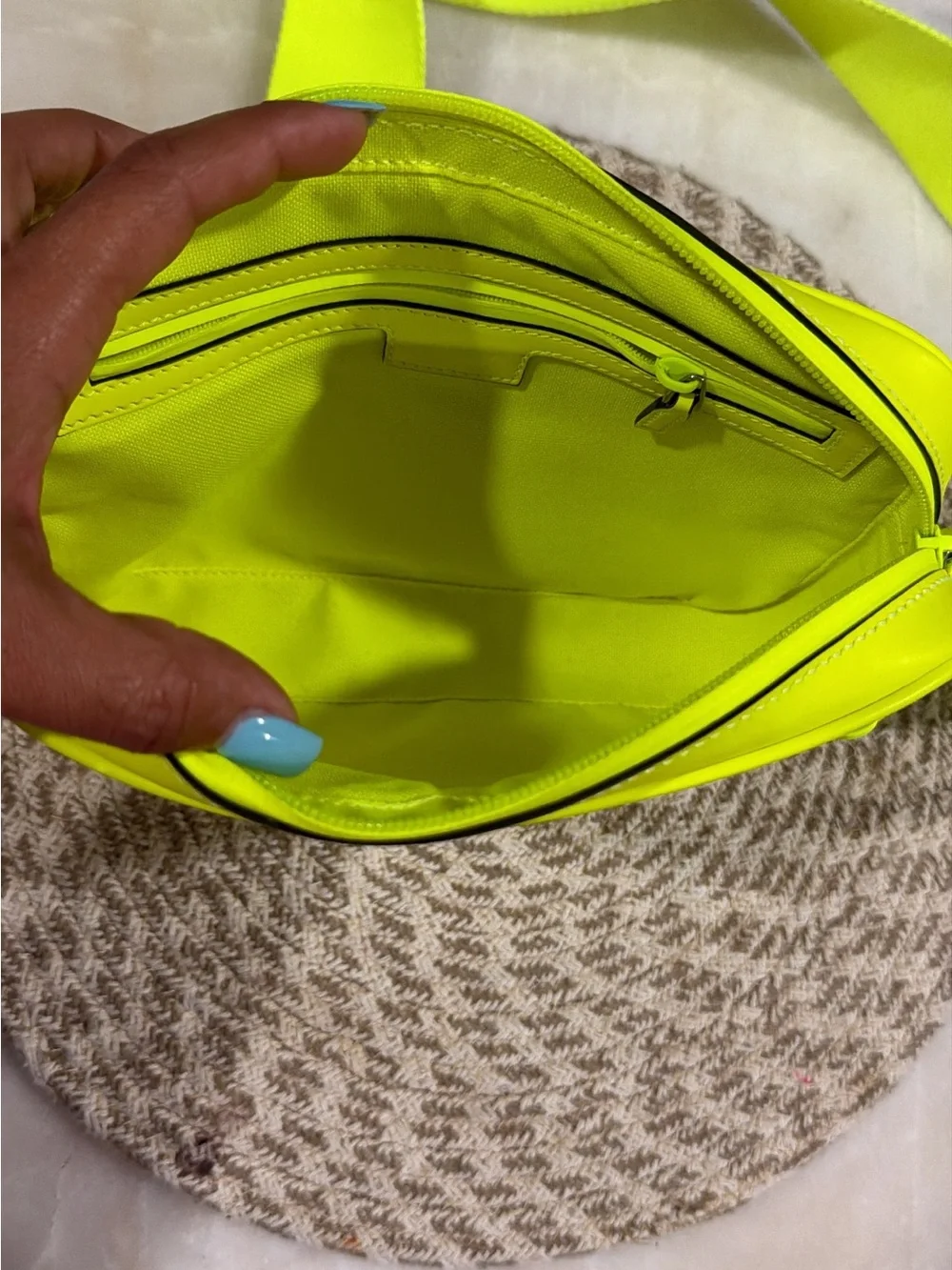 Gucci neon yellow