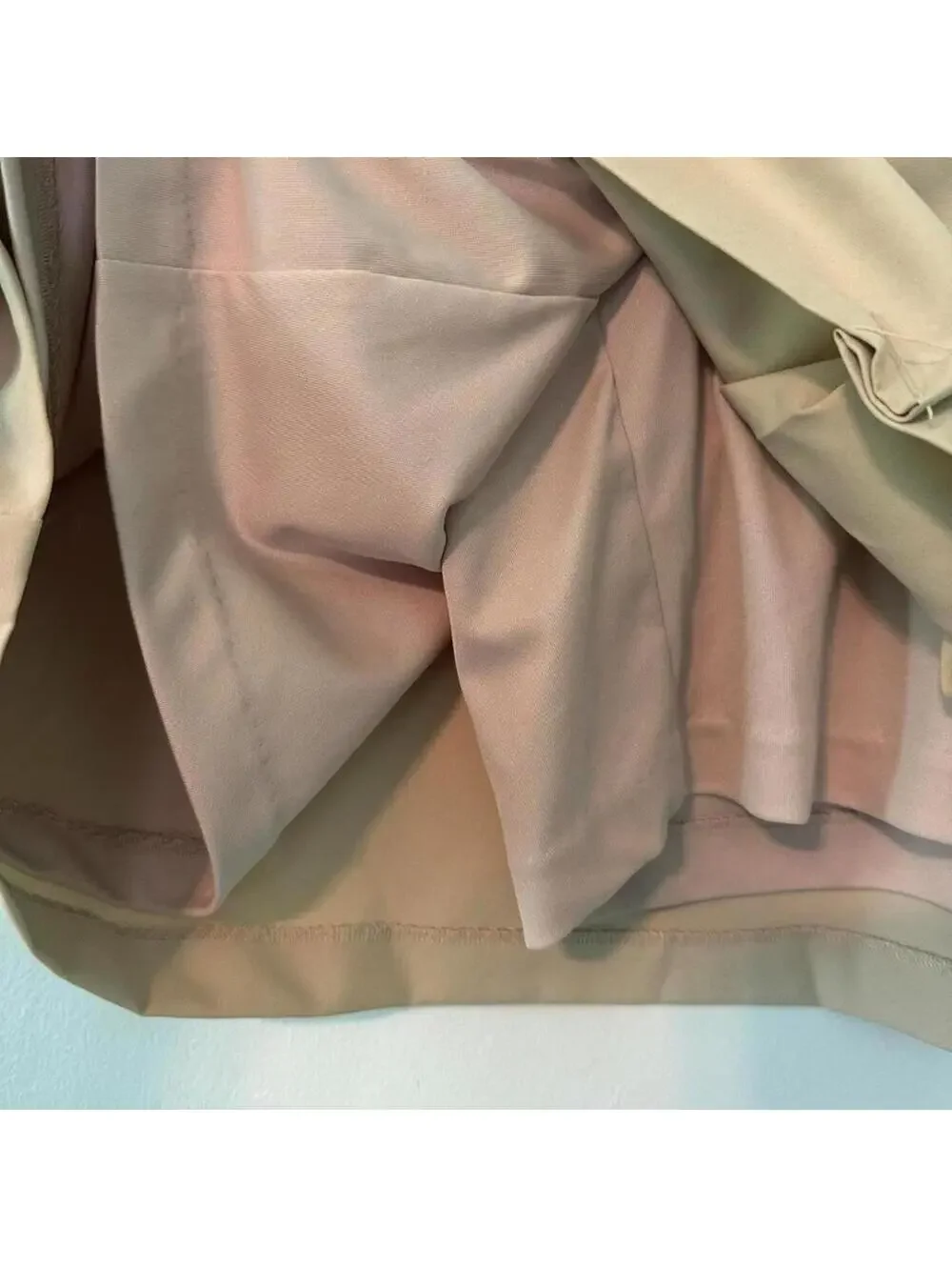 Izod Cool FX Tan and Cream pleated mini skort- size 10