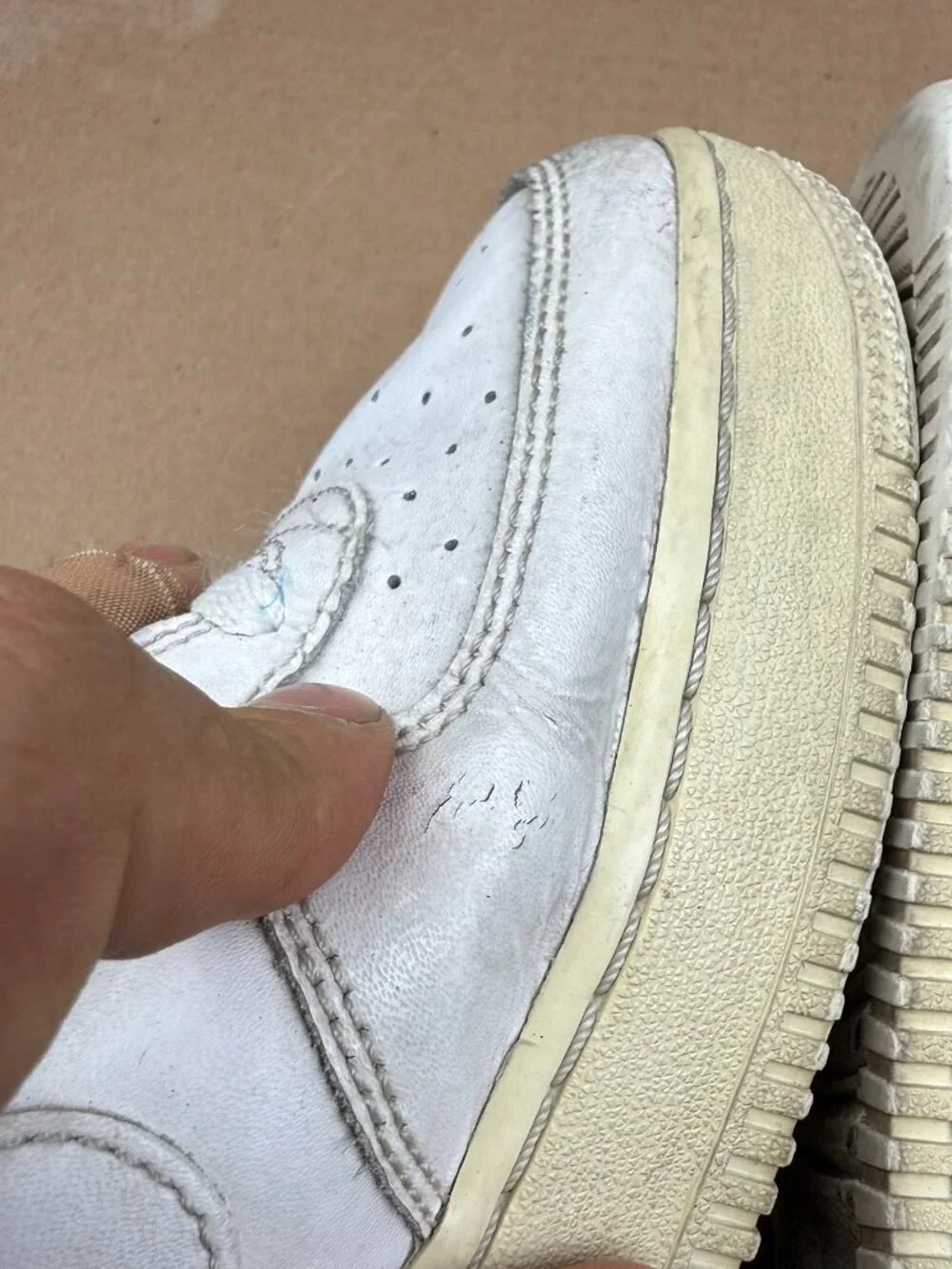 N/A white nike