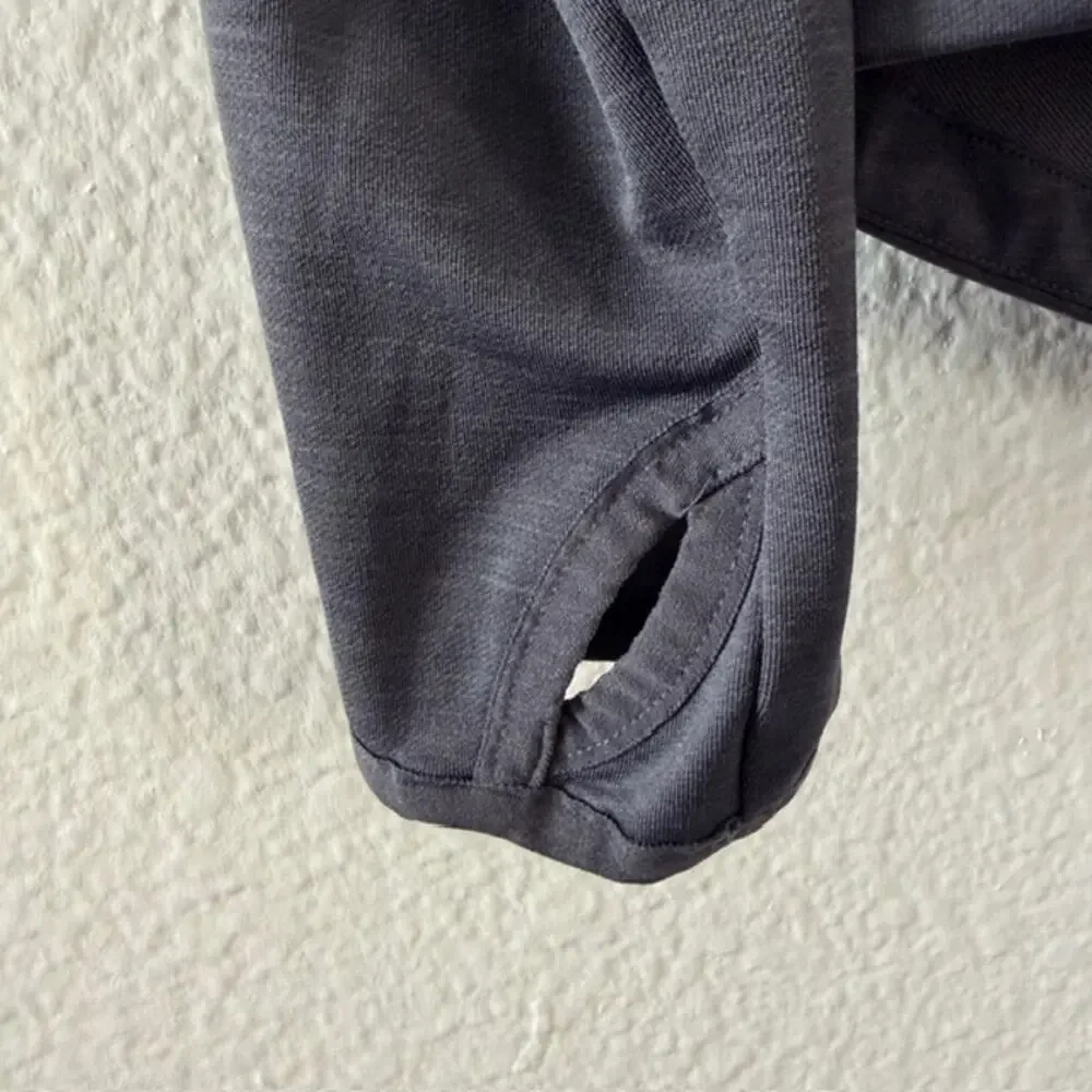 Athleta casual good pockets