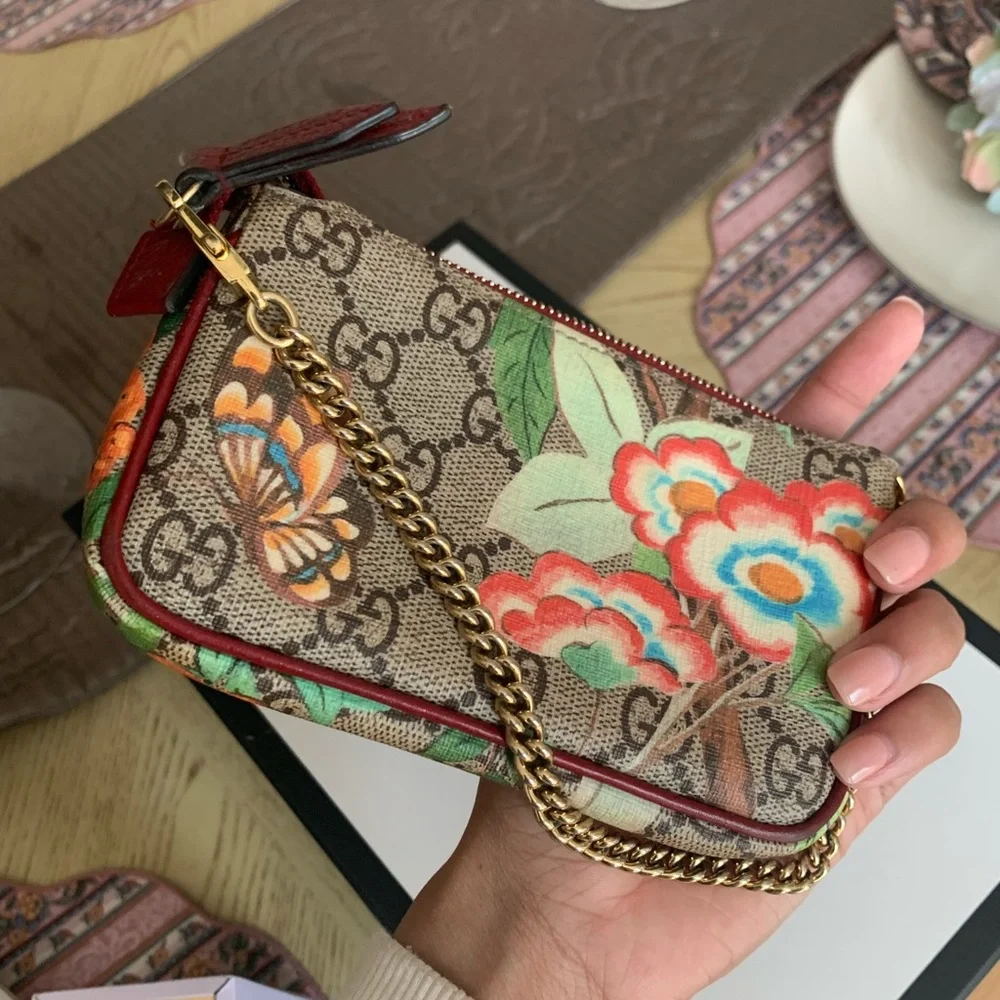 Gucci Beige GG Supreme Floral & Bird Mini Clutch with Red Trim