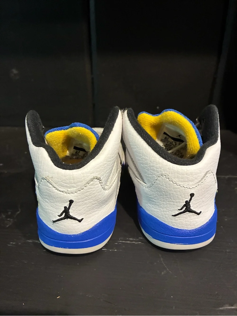 N/A contrast yellow