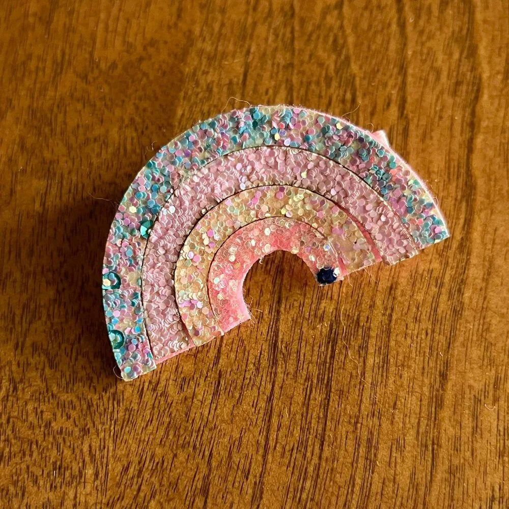 Stars and rainbows hair clips *Free in bundle*