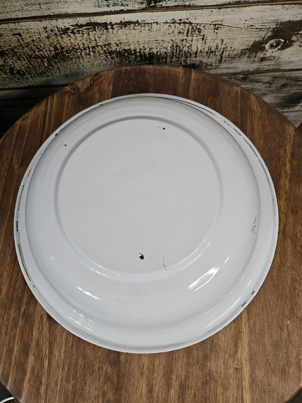 N/A retro white