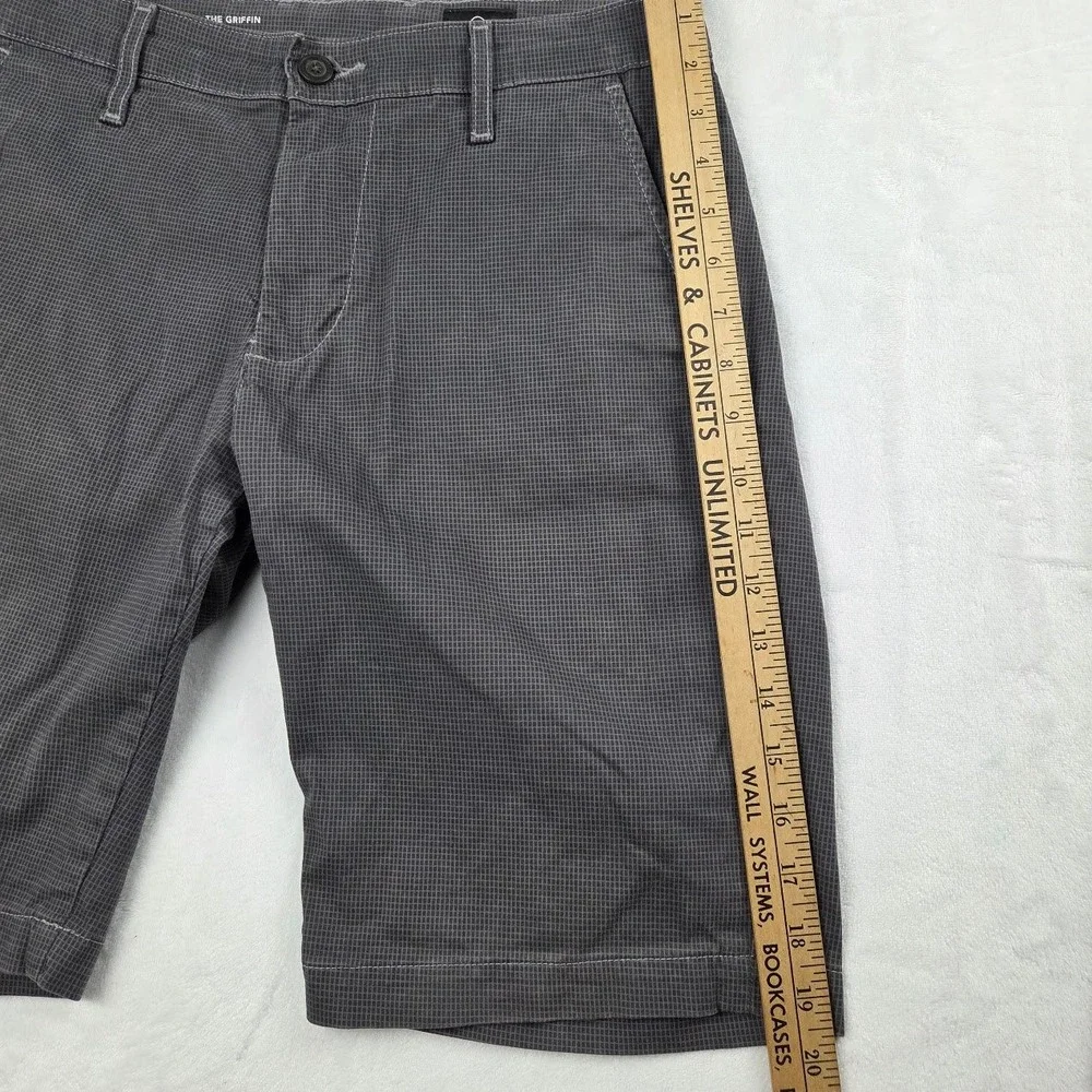 AG Shorts Men 29R Gray Griffin Chino Flat Front Excellent