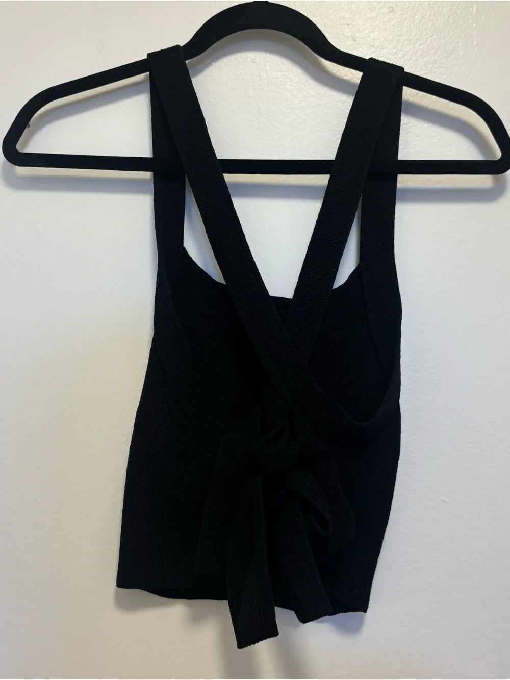 Black Knit Cropped Tie Back Tank Top Size L Like new