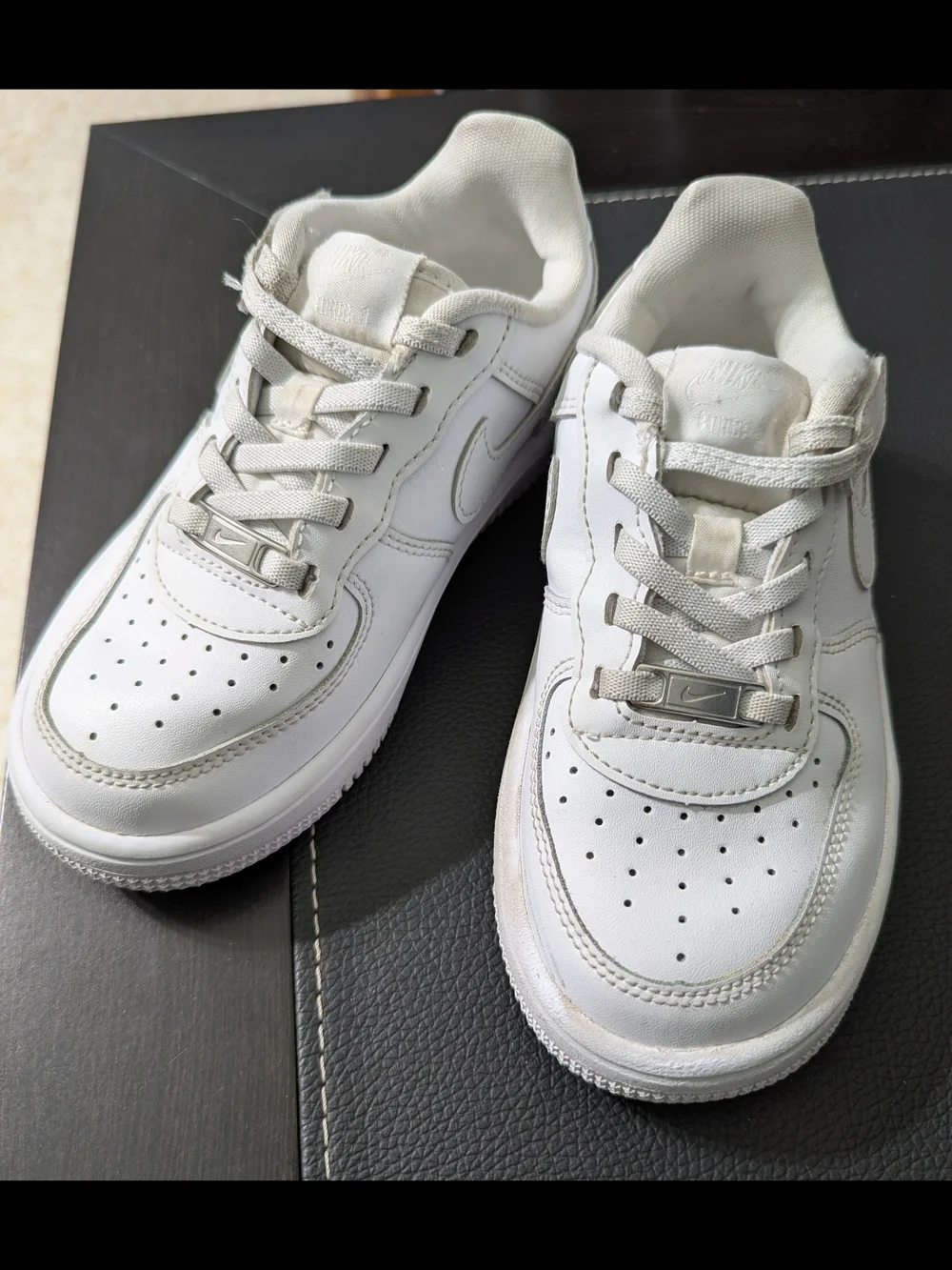 Nike classic kids