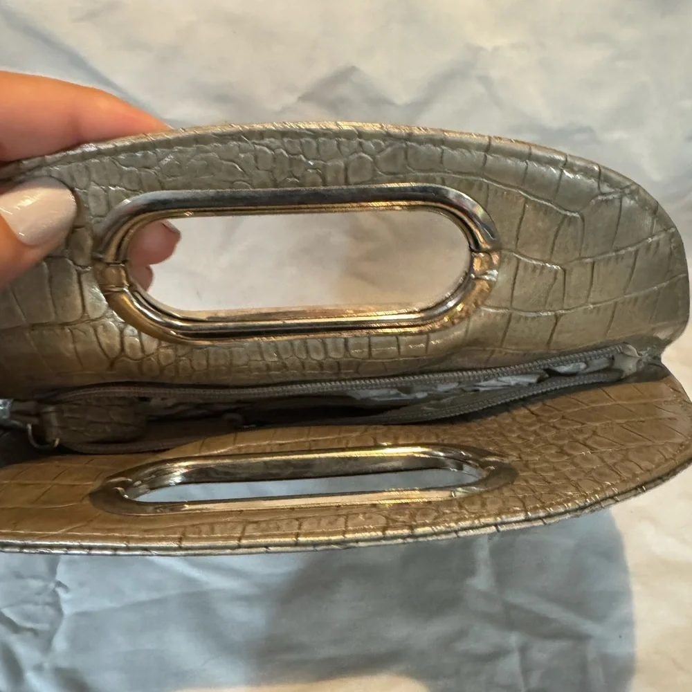 Nine West gold nine
